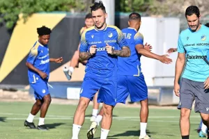 Επιδραστικός/Δώνης