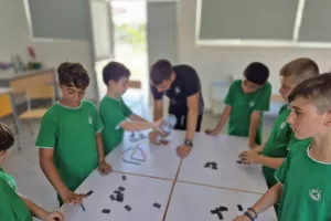 (Φώτος)"Στέφθηκαν με ιδιαίτερη επιτυχία τα δύο καλοκαιρινά σχολεία που διοργάνωσε η Ομόνοια"