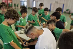 (Φώτος)"Στέφθηκαν με ιδιαίτερη επιτυχία τα δύο καλοκαιρινά σχολεία που διοργάνωσε η Ομόνοια"