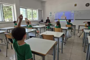 (Φώτος)"Στέφθηκαν με ιδιαίτερη επιτυχία τα δύο καλοκαιρινά σχολεία που διοργάνωσε η Ομόνοια"