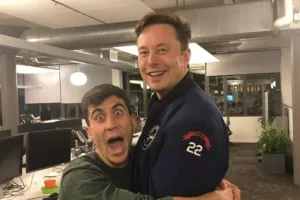 Χτύπημα... Elon Musk για Φειδία!