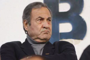 Άρχισα να γράφω για το EURO, αλλά σταμάτησα όταν άκουσα..."
