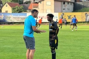 Τι παίκτης είναι ο Charles Appiah;