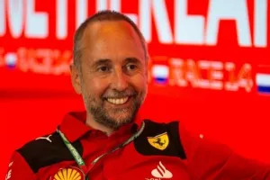 Από τη Ferrari στην Aston Martin