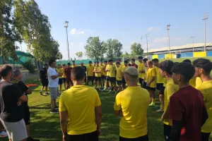 Στην προπόνηση της Κ16 και Κ17 ο Κόλμαν (φώτος)