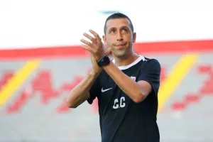 Η επίσημη πρώτη της Νέας Σαλαμίνας (Φώτος/βίντεο)