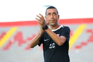 Τα... μισά για τον Χριστόδουλο