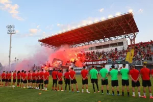 Η επίσημη πρώτη της Νέας Σαλαμίνας (Φώτος/βίντεο)