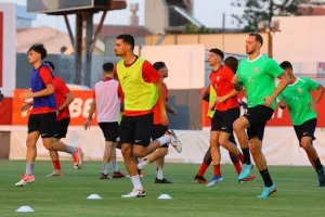 Η επίσημη πρώτη της Νέας Σαλαμίνας (Φώτος/βίντεο)