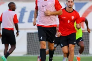 Η επίσημη πρώτη της Νέας Σαλαμίνας (Φώτος/βίντεο)