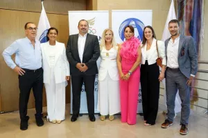Η επίσκεψη ΚΟΑ - Ολυμπιακής ομάδας στο Προεδρικό (Φώτος)