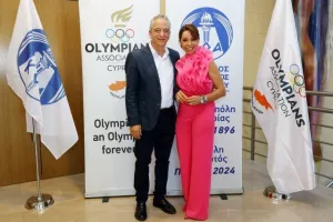 Η επίσκεψη ΚΟΑ - Ολυμπιακής ομάδας στο Προεδρικό (Φώτος)