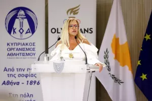 Η επίσκεψη ΚΟΑ - Ολυμπιακής ομάδας στο Προεδρικό (Φώτος)
