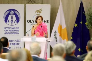 Η επίσκεψη ΚΟΑ - Ολυμπιακής ομάδας στο Προεδρικό (Φώτος)