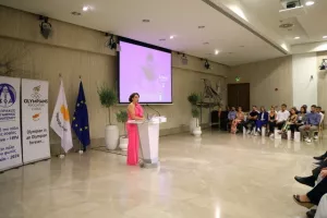 Η επίσκεψη ΚΟΑ - Ολυμπιακής ομάδας στο Προεδρικό (Φώτος)