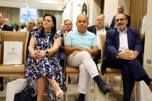 Η επίσκεψη ΚΟΑ - Ολυμπιακής ομάδας στο Προεδρικό (Φώτος)