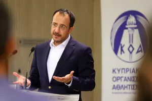 Η επίσκεψη ΚΟΑ - Ολυμπιακής ομάδας στο Προεδρικό (Φώτος)
