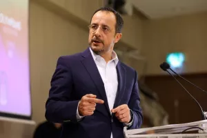 Η επίσκεψη ΚΟΑ - Ολυμπιακής ομάδας στο Προεδρικό (Φώτος)
