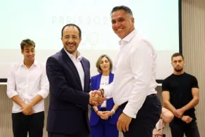Η επίσκεψη ΚΟΑ - Ολυμπιακής ομάδας στο Προεδρικό (Φώτος)