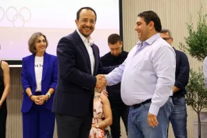 Η επίσκεψη ΚΟΑ - Ολυμπιακής ομάδας στο Προεδρικό (Φώτος)