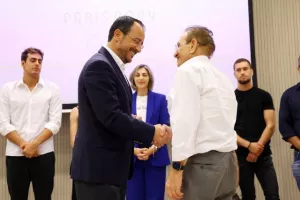 Η επίσκεψη ΚΟΑ - Ολυμπιακής ομάδας στο Προεδρικό (Φώτος)