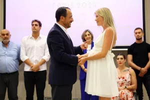 Η επίσκεψη ΚΟΑ - Ολυμπιακής ομάδας στο Προεδρικό (Φώτος)