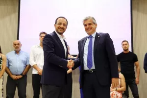 Η επίσκεψη ΚΟΑ - Ολυμπιακής ομάδας στο Προεδρικό (Φώτος)