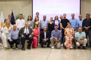 Η επίσκεψη ΚΟΑ - Ολυμπιακής ομάδας στο Προεδρικό (Φώτος)