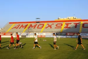 Η επίσημη πρώτη της Νέας Σαλαμίνας (Φώτος/βίντεο)