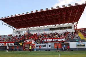 Η επίσημη πρώτη της Νέας Σαλαμίνας (Φώτος/βίντεο)
