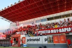 Η επίσημη πρώτη της Νέας Σαλαμίνας (Φώτος/βίντεο)