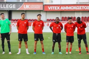 Η επίσημη πρώτη της Νέας Σαλαμίνας (Φώτος/βίντεο)