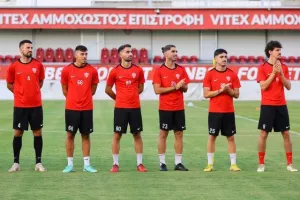 Η επίσημη πρώτη της Νέας Σαλαμίνας (Φώτος/βίντεο)