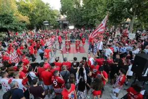 Κοσμοσυρροή και στη Θήβα για τα «θρυλικά» ευρωπαϊκά τρόπαια!