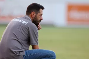 Νέα Σαλαμίνα - Ομόνοια 29Μ: Νίκη-ανατροπή για τους ερυθρόλευκους στο φιλικό