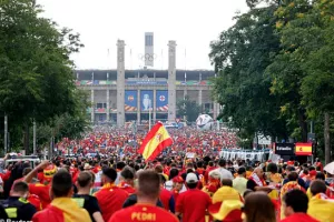 Φτάνει στο Olympiastadion η... λαοθάλασσα!