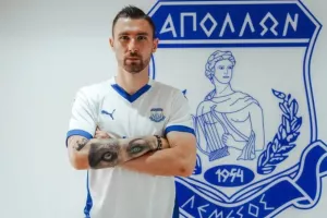 Δεύτερος... Βούρος!
