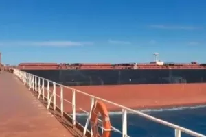 Σύγκρουση φορτηγών πλοίων στο αγκυροβόλιο Hay Point της Αυστραλίας (βίντεο)