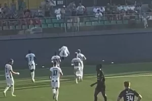 Ρίχνει... ντόπες η Ζαλγκίρις (βίντεο)