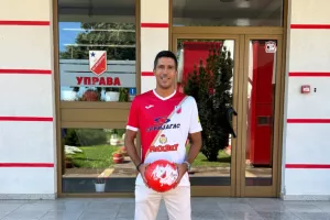 To πρώτο... χτύπημα του Μεντόγεβιτς!