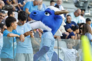 Φωτορεπορτάζ/ Ο κόσμος της Πάφου 