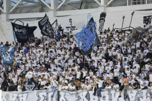 Απόλλων: Έφυγαν πέραν των 1000 διαρκείας