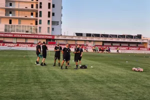 Η επίσημη πρώτη της Νέας Σαλαμίνας (Φώτος/βίντεο)
