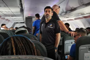 (Φώτος-Βίντεο kerkida) Τα είπε με τους παίκτες ο Γκαγιέγο 