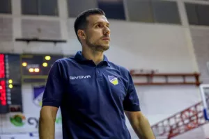 Ο νέος σταθμός του Γιάννη Δαμαλή