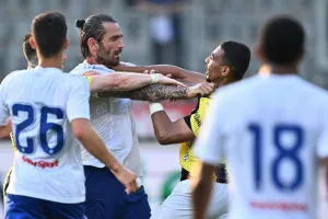 Πιάστηκε στα χέρια με τον Λιβάγια-Τους χώρισε ο Μουρίνιο!