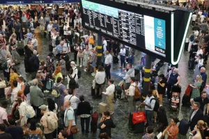 Microsoft: Θα πάρει εβδομάδες η πλήρης αποκατάσταση - Οι φόβοι των ειδικών