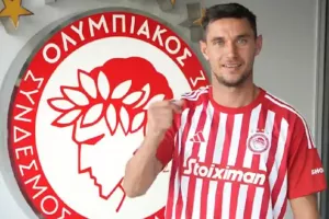 Φόρεσε τα ερυθρόλευκα ο Γιάρεμτσουκ