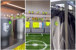 Πλάνα... απ' το ΑΕΚ Store