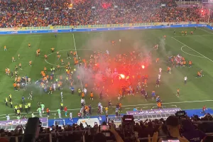 Ραντεβού μετά από 2.5 μήνες